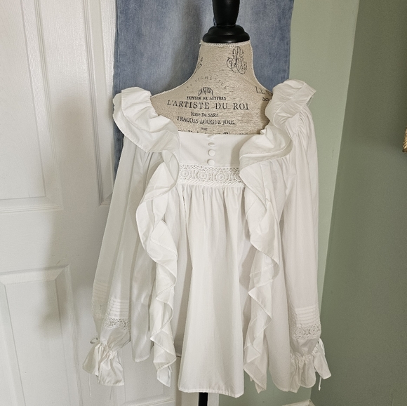 CQ by CQ NWT Romeo Ruffle Top Abound Button Fly Light Wash Distressed Jeans - Picture 7 of 10